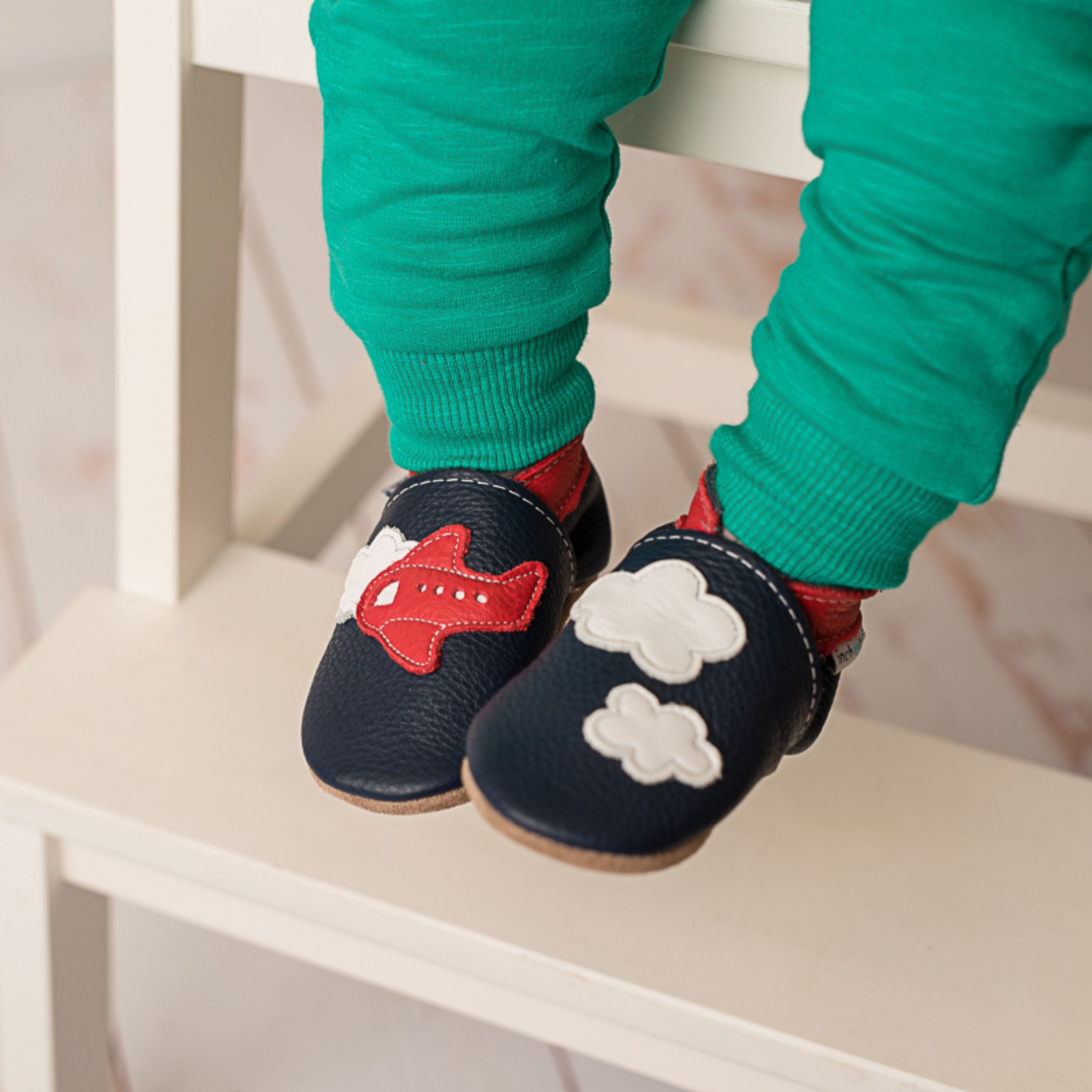 Inch Blue Aeroplane Clouds Navy/Red photo 3