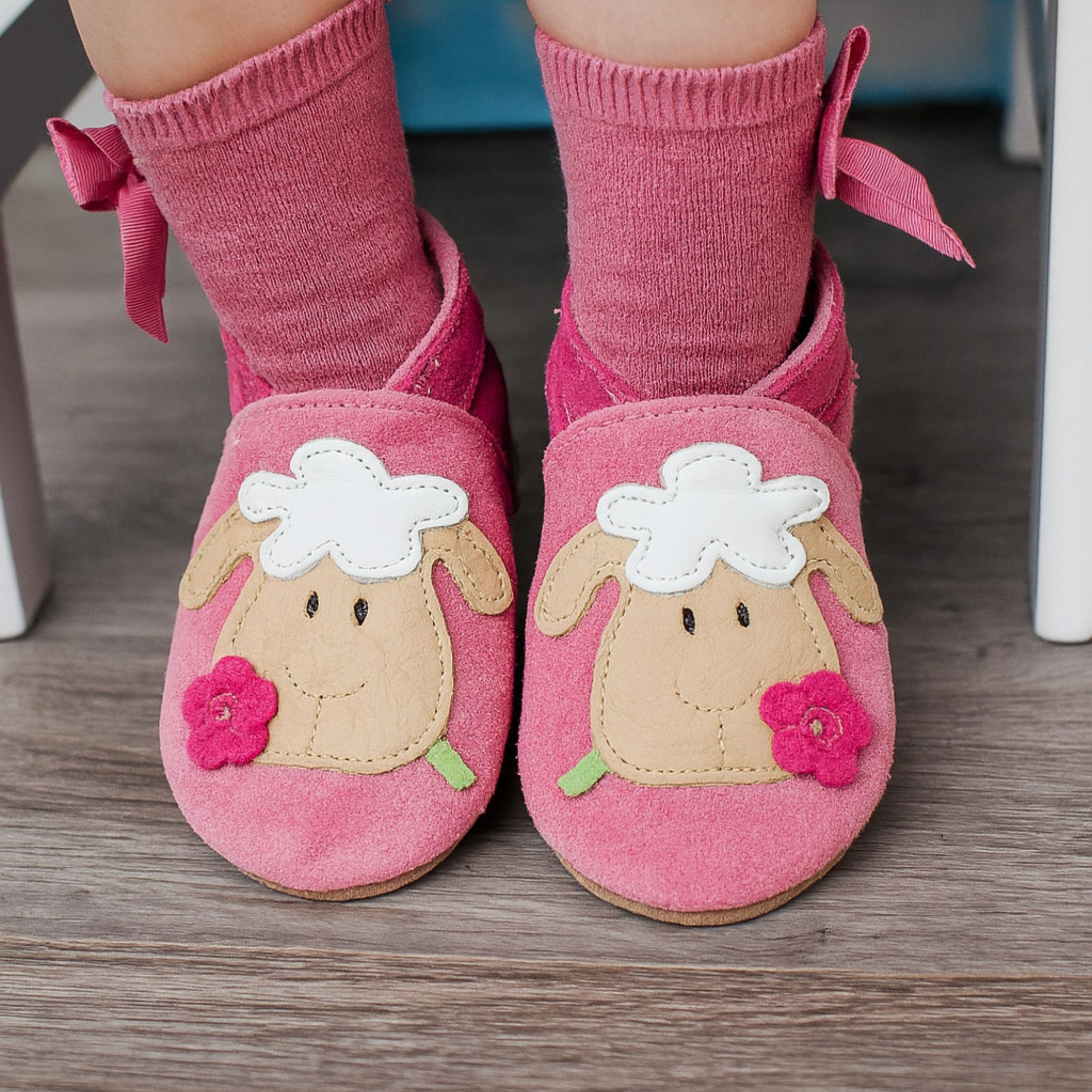 Inch Blue Sheep Dusky Pink Suede photo 2